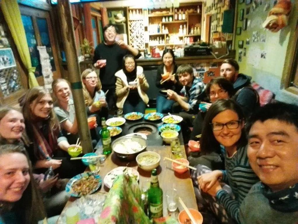 October Inn Lijiang  Eksteriør billede
