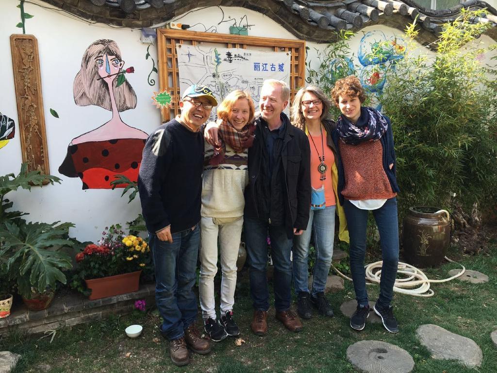 October Inn Lijiang  Eksteriør billede